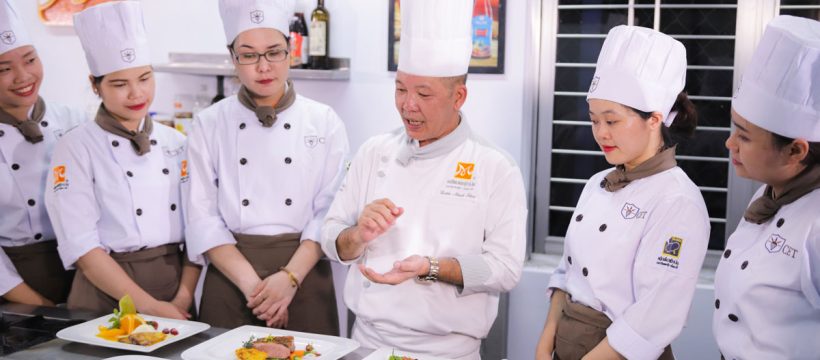 Seorang chef